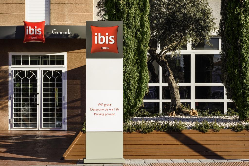 Ibis Grenade